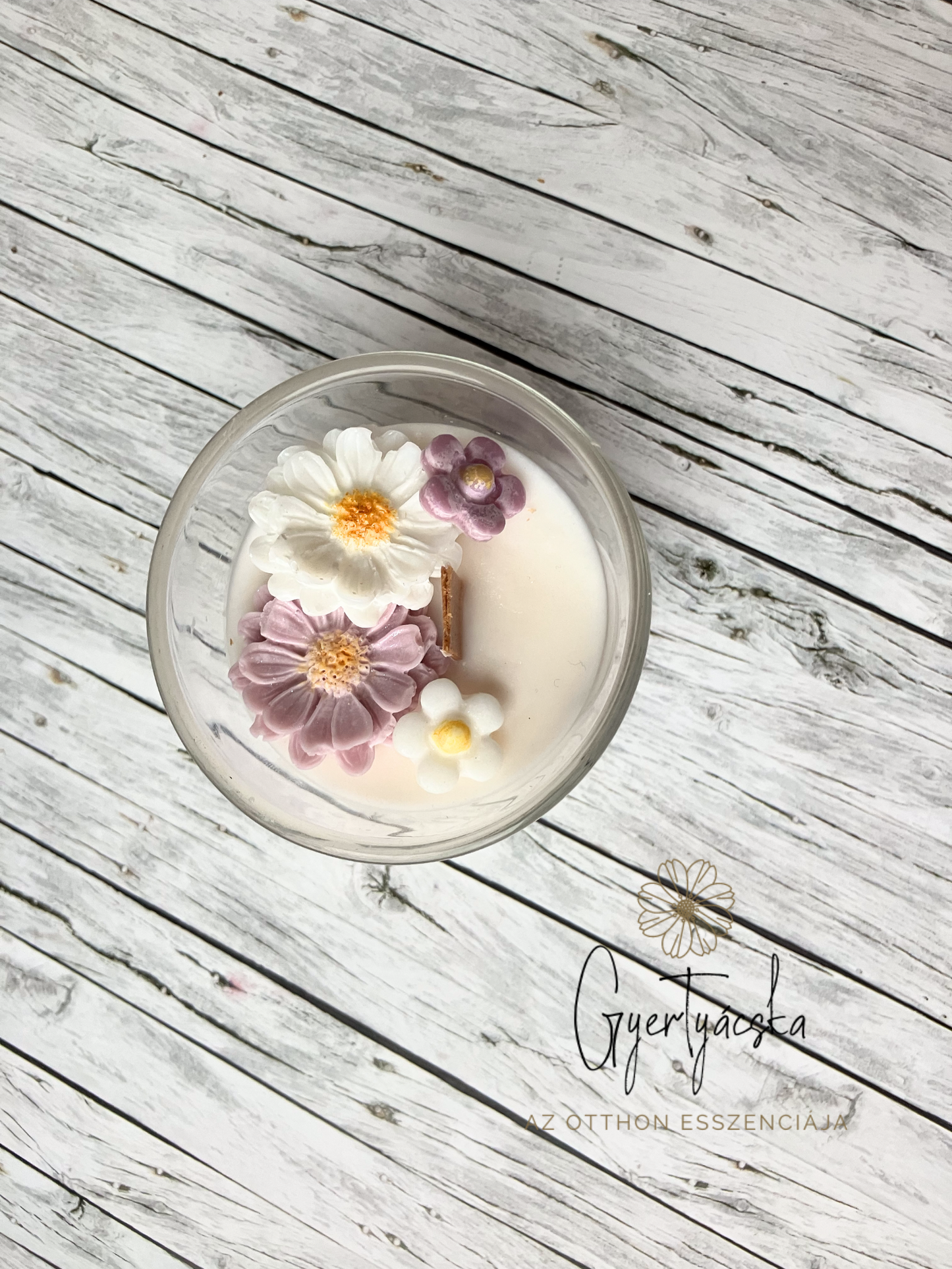 Poharas gyertyák fa kanóccal