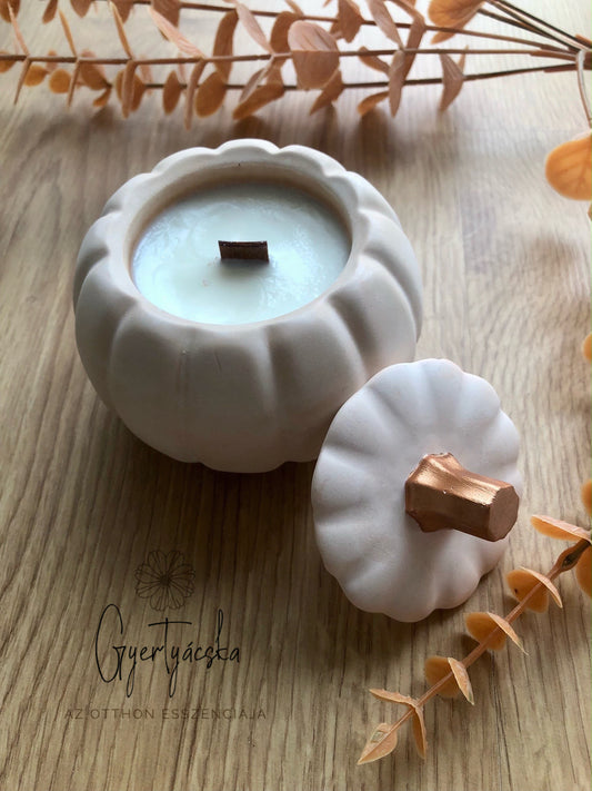 Fa kanócos illatgyertya tökös kerámiában